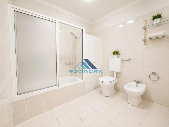 Apartamento T2 para Venda em Agualva e Mira-Sintra Foto 18