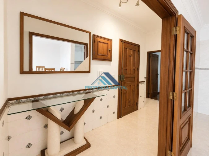 Apartamento T2 para Venda em Agualva e Mira-Sintra Foto 4