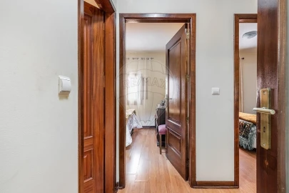 Moradia T4 para Venda em Calvos e Frades