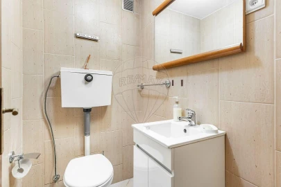 Moradia T4 para Venda em Calvos e Frades