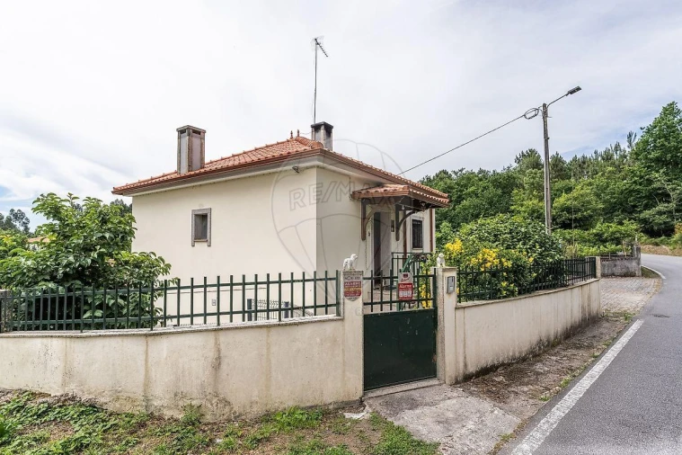 Moradia T4 para Venda em Calvos e Frades Foto 37