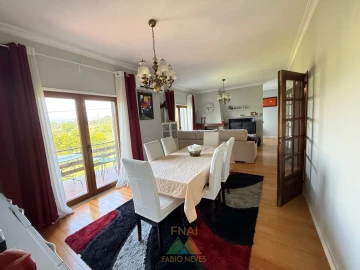 Moradia T4 para Venda em Bravães