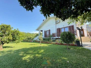 Moradia T4 para Venda em Bravães