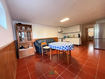 Moradia T4 para Venda em Bravães