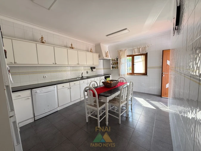 Moradia T4 para Venda em Bravães Foto 30