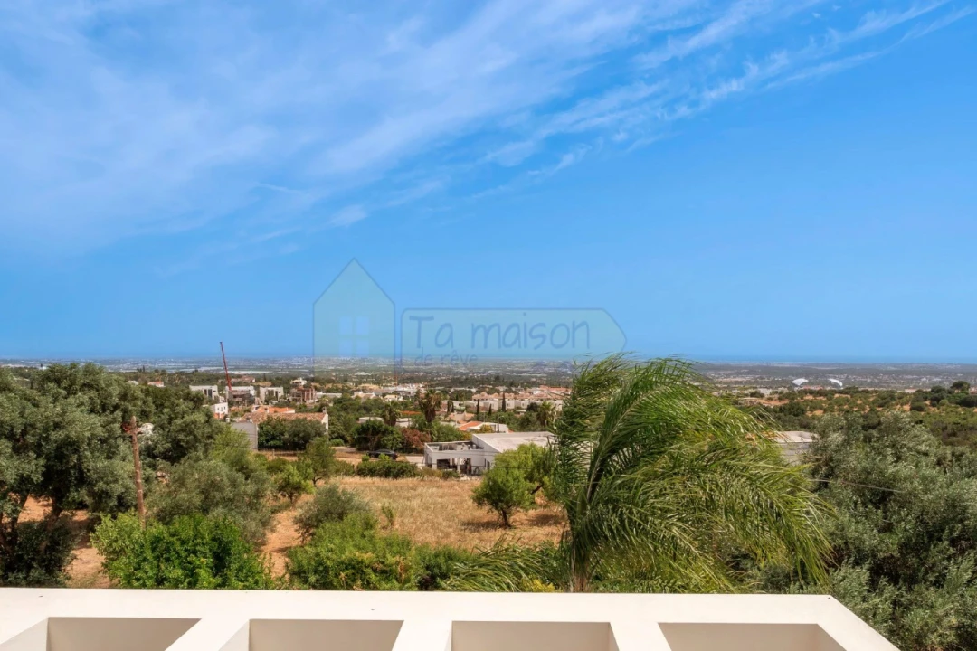 Moradia T4 para Venda em Santa Barbara de Nexe Foto 61