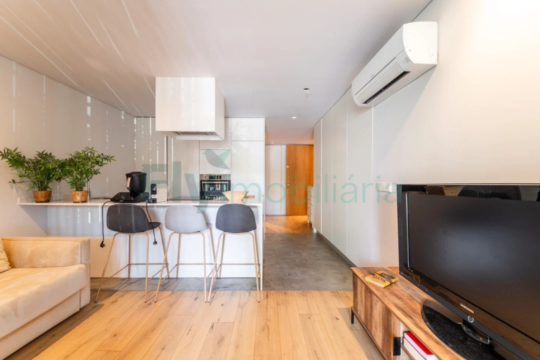 Apartamento para Venda em Creixomil Foto 8