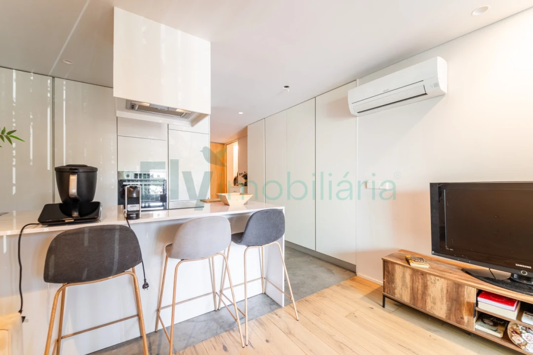 Apartamento para Venda em Creixomil Foto 9