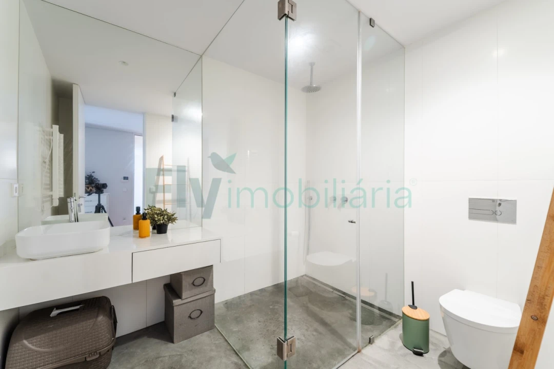 Apartamento para Venda em Creixomil Foto 16