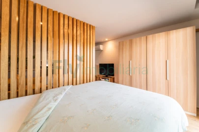 Apartamento para Venda em Creixomil