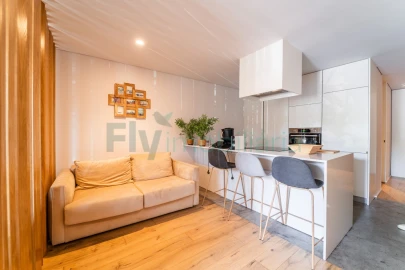 Apartamento para Venda em Creixomil