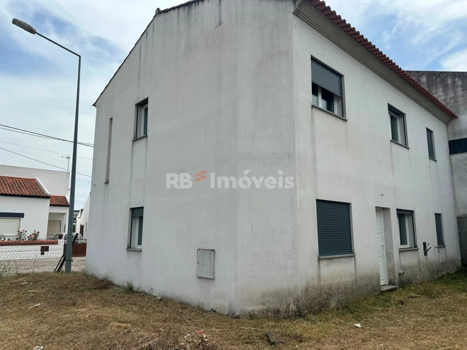 Moradia T4 para Venda em Pego Foto 7