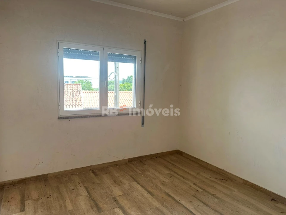 Moradia T4 para Venda em Pego Foto 16