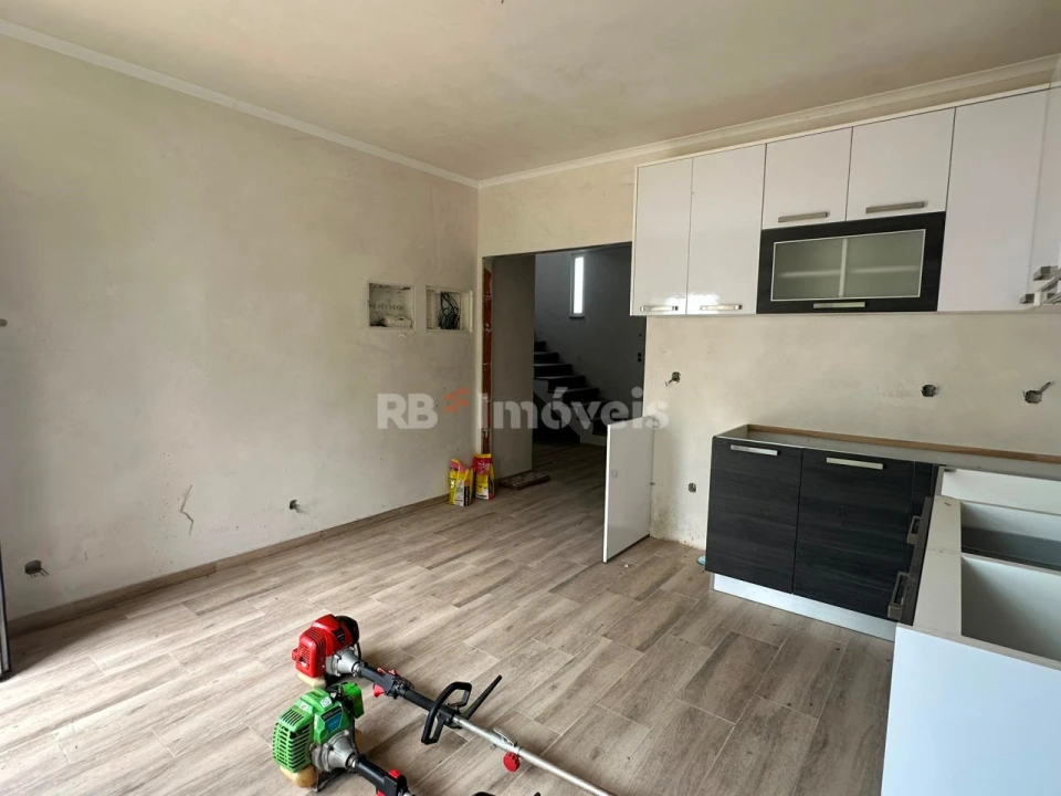 Moradia T4 para Venda em Pego Foto 8