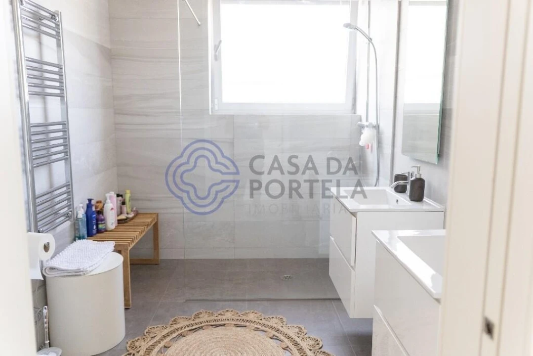 Moradia T4 para Venda em Moledo e Cristelo Foto 16