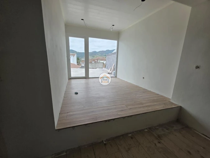 Moradia T1 para Venda em Nossa Senhora dos Remedios Foto 22
