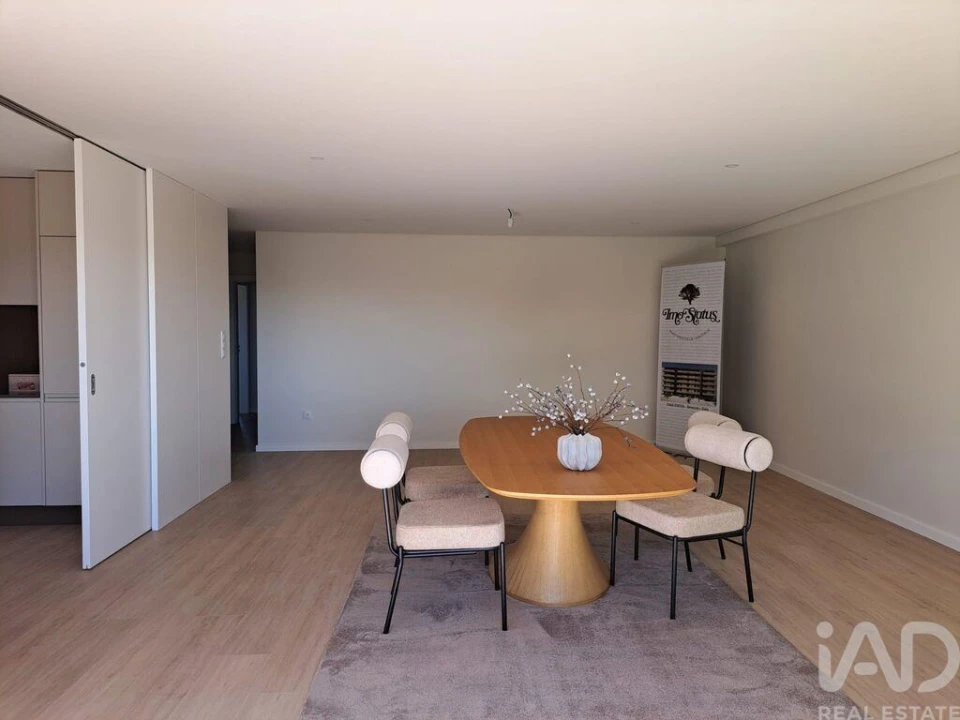 Apartamento T3 para Venda em Santa Marinha e São Pedro da Afurada Foto 2
