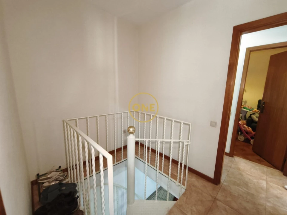 Moradia T3 para Venda em Louro Foto 10