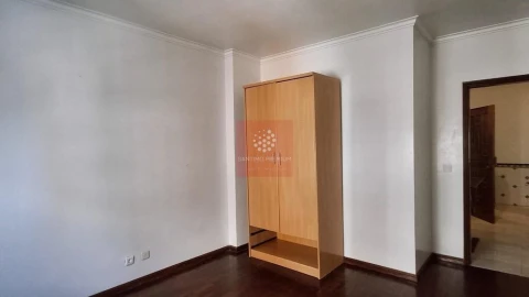 Apartamento T2 para Venda em Algueirão-Mem Martins