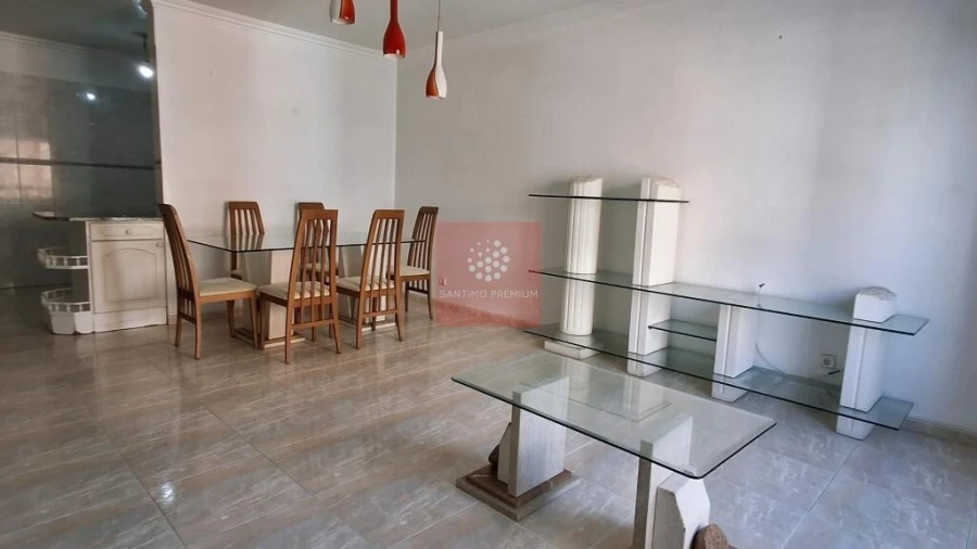 Apartamento T2 para Venda em Algueirão-Mem Martins Foto 2