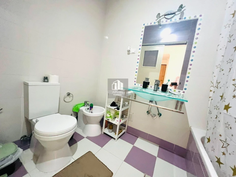Apartamento T3 para Venda em Costa da Caparica Foto 11