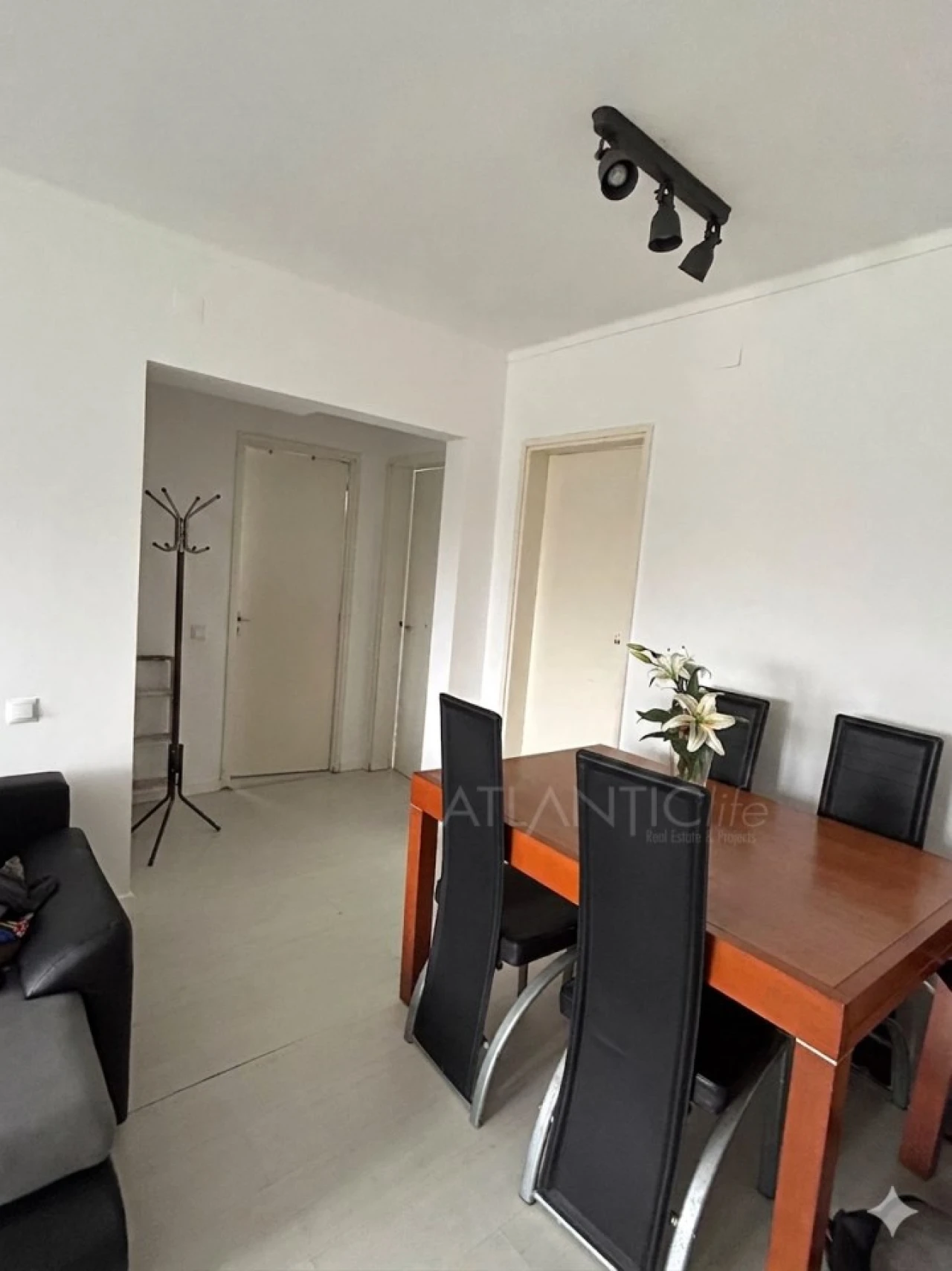 Apartamento T2 para Venda em Agualva e Mira-Sintra Foto 5