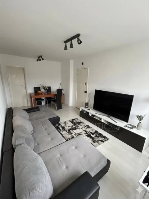 Apartamento T2 para Venda em Agualva e Mira-Sintra