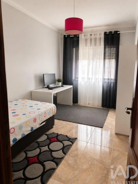 Apartamento para Venda em Alhandra, São João dos Montes e Calhandriz