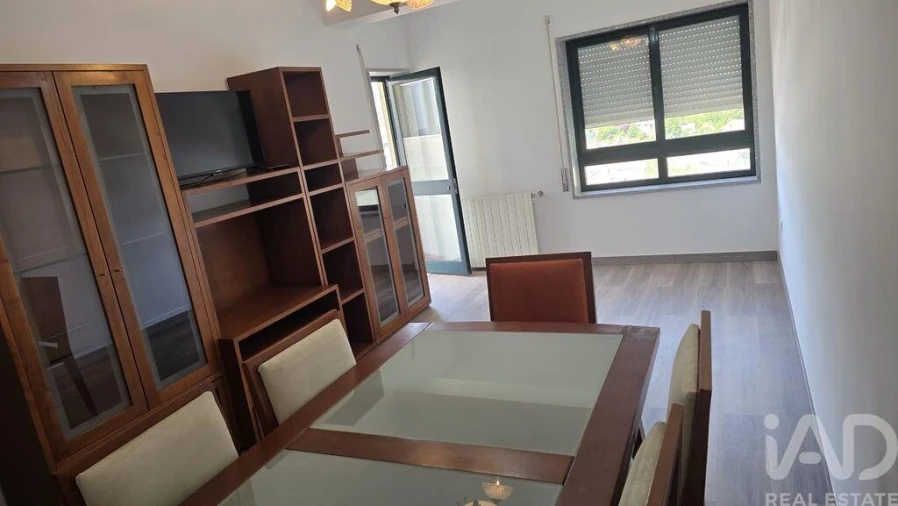 Apartamento T2 para Arrendamento em Amarante (São Gonçalo), Madalena, Cepelos e Gatão Foto 4