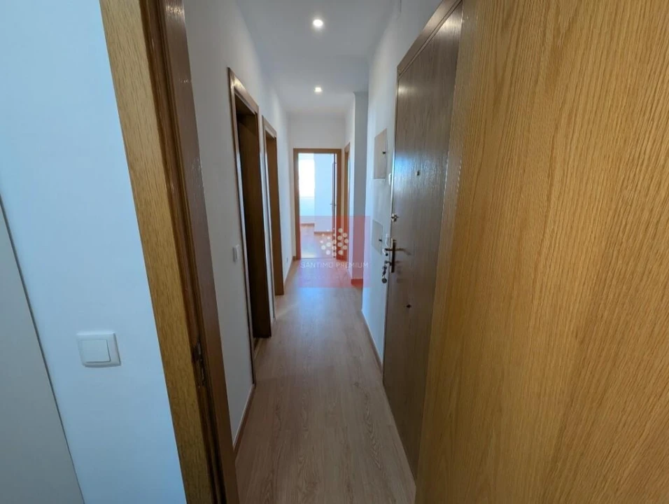 Apartamento T3 para Venda em Alfragide Foto 13