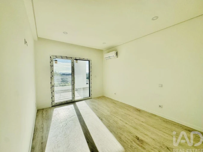 Apartamento para Venda em Seixal, Arrentela e Aldeia de Paio Pires Foto 11