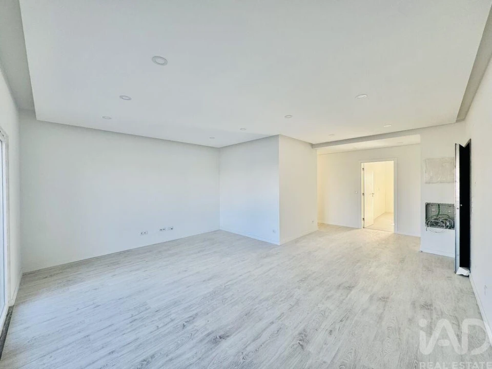 Apartamento para Venda em Seixal, Arrentela e Aldeia de Paio Pires Foto 4