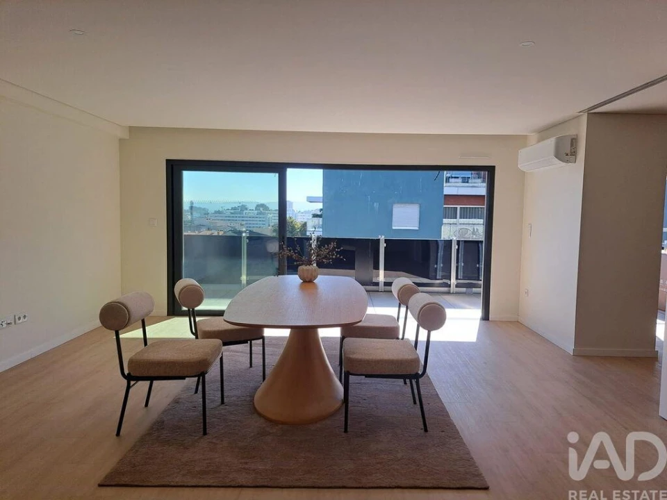 Apartamento T3 para Venda em Santa Marinha e São Pedro da Afurada Foto 1