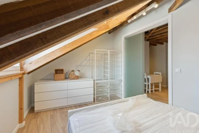 Apartamento T1 para Arrendamento em Santa Maria, São Pedro e Matacães
