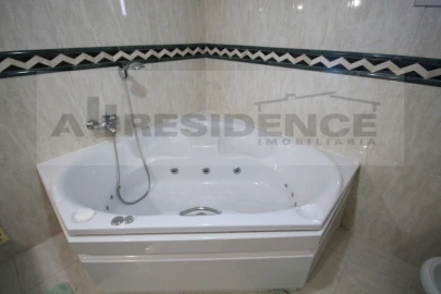 Moradia T4 para Venda em Algoz e Tunes