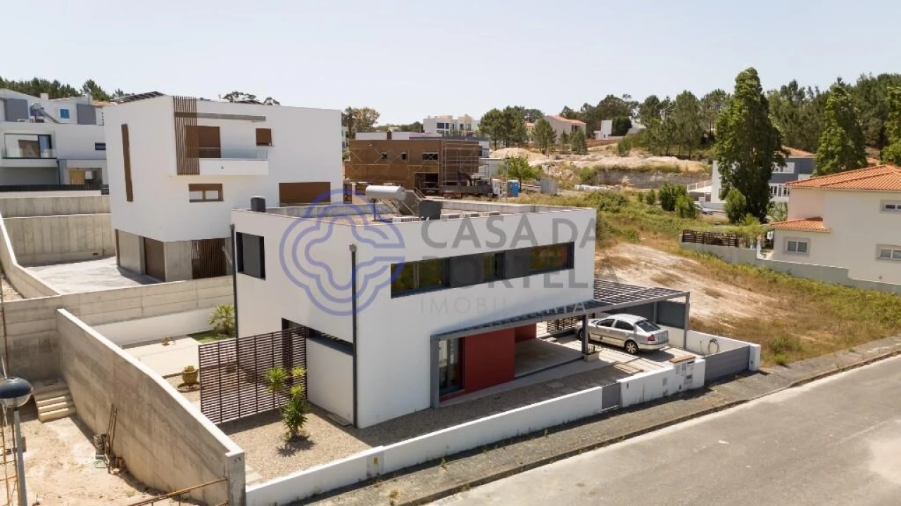 Moradia T3 para Venda em Santa Maria, São Pedro e Matacães Foto 9