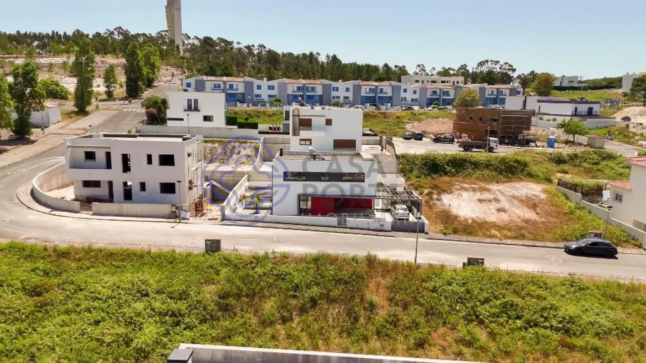 Moradia T3 para Venda em Santa Maria, São Pedro e Matacães Foto 1