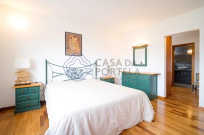 Moradia T3 para Venda em Santa Maria, São Pedro e Matacães