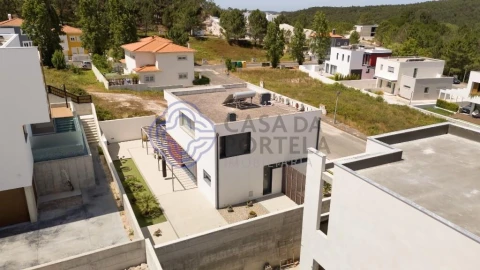 Moradia T3 para Venda em Santa Maria, São Pedro e Matacães