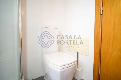 Moradia T3 para Venda em Santa Maria, São Pedro e Matacães