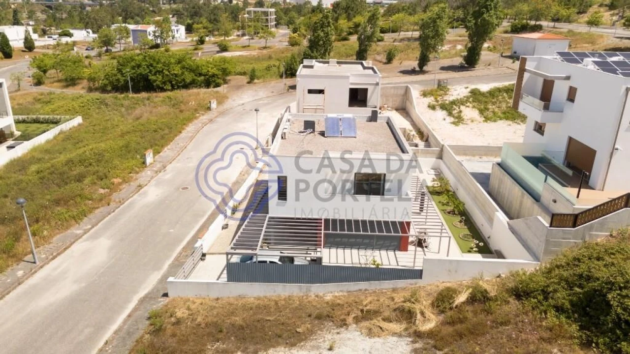 Moradia T3 para Venda em Santa Maria, São Pedro e Matacães Foto 14