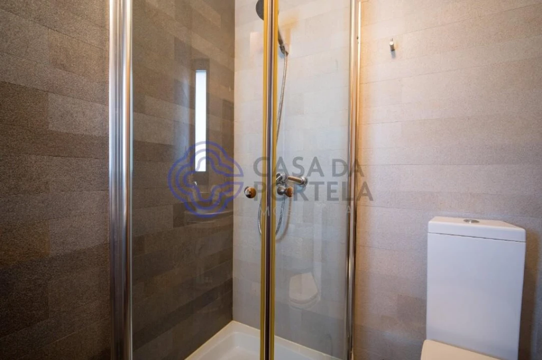 Moradia T3 para Venda em Santa Maria, São Pedro e Matacães Foto 38