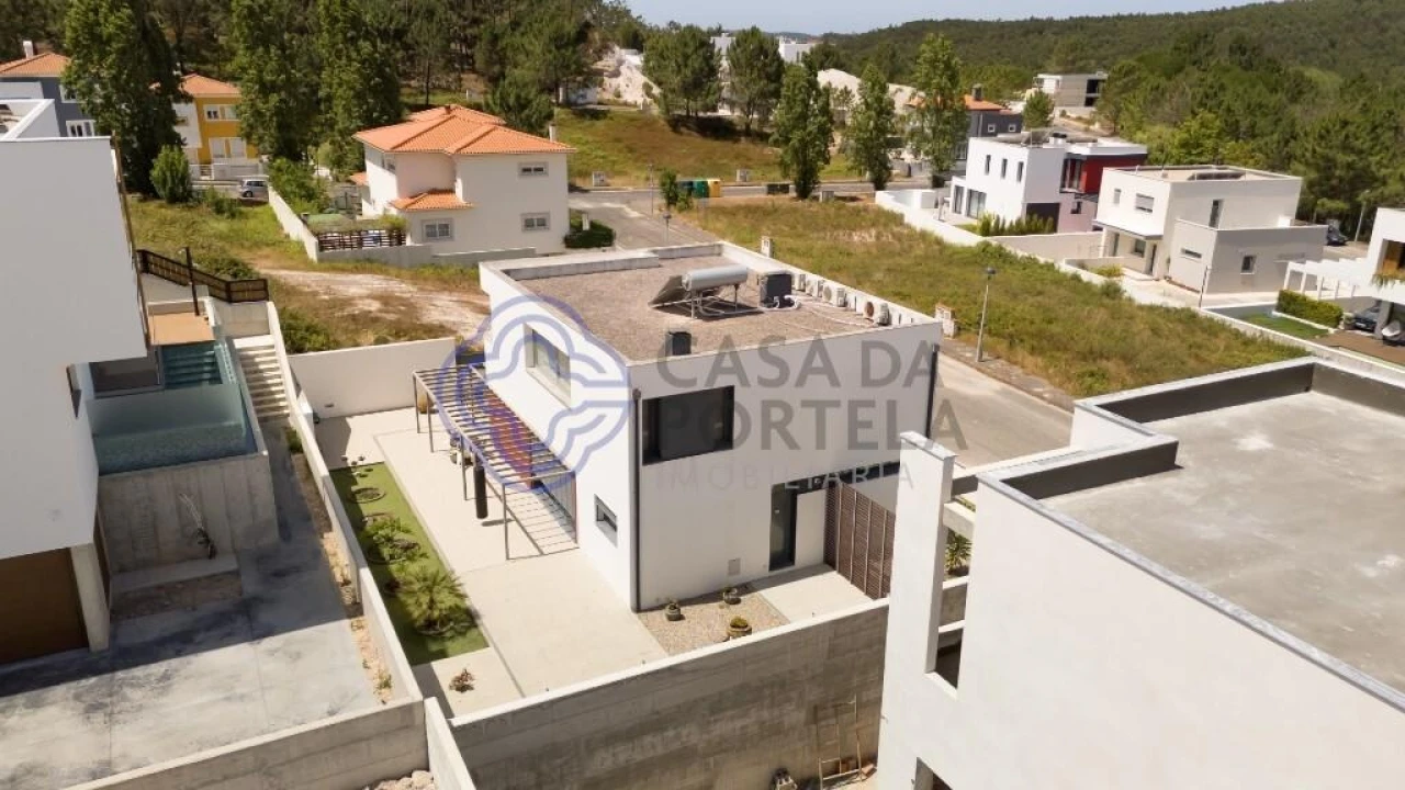 Moradia T3 para Venda em Santa Maria, São Pedro e Matacães Foto 10