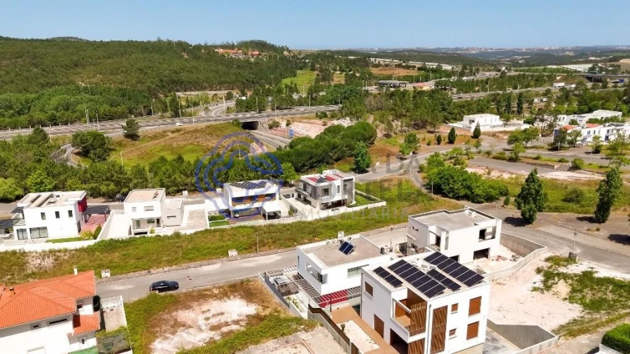 Moradia T3 para Venda em Santa Maria, São Pedro e Matacães Foto 5
