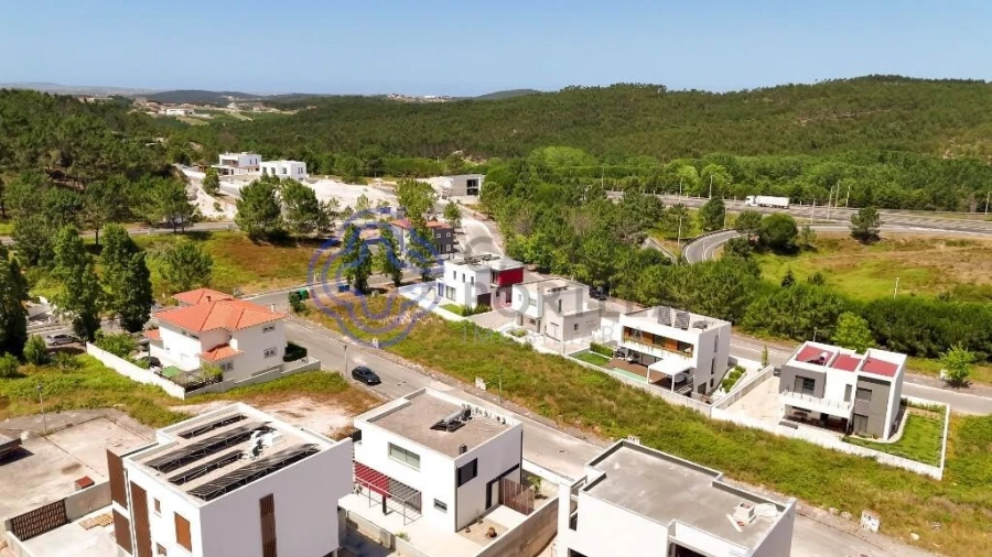 Moradia T3 para Venda em Santa Maria, São Pedro e Matacães Foto 7