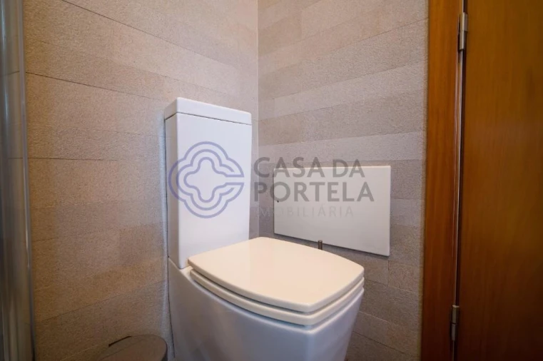 Moradia T3 para Venda em Santa Maria, São Pedro e Matacães Foto 39