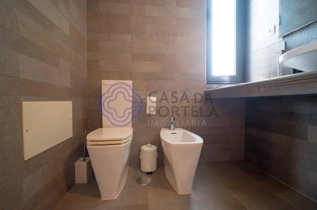 Moradia T3 para Venda em Santa Maria, São Pedro e Matacães Foto 73