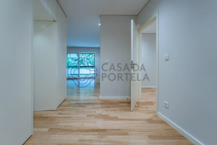Apartamento T3 para Venda em Aldoar, Foz do Douro e Nevogilde Foto 11