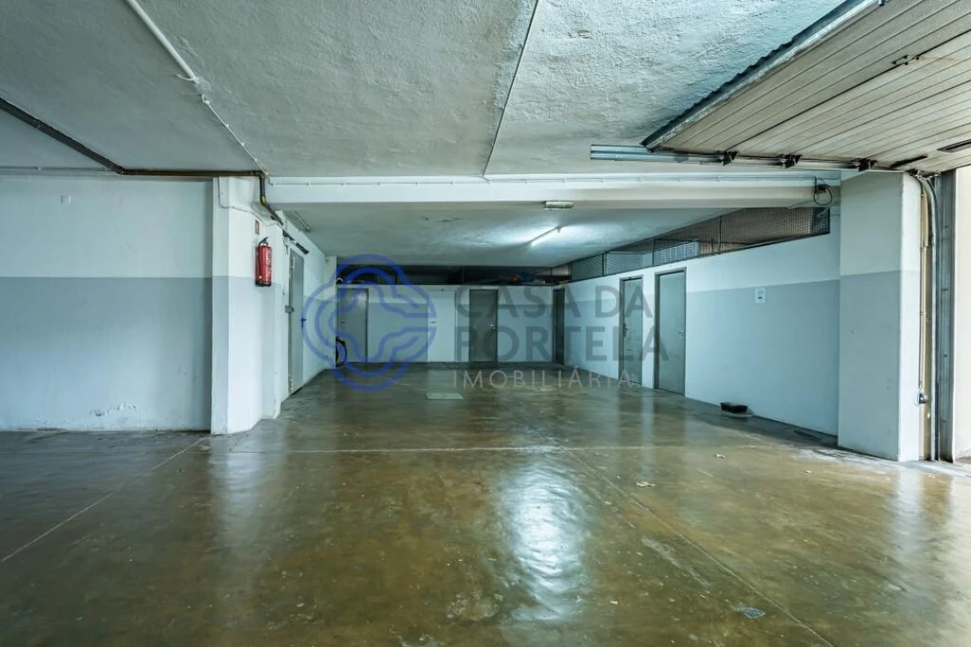 Apartamento T3 para Venda em Aldoar, Foz do Douro e Nevogilde Foto 27