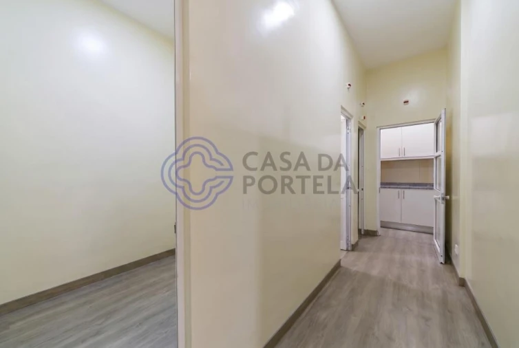 Escritório para Venda em Cedofeita, Santo Ildefonso, Sé, Miragaia, São Nicolau e Vitória Foto 22